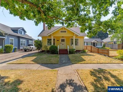 1970 Maple Ave NE