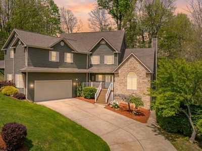 1020 Deerwood Dr