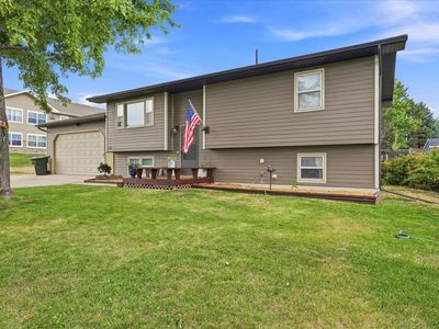 2621 Moose Dr