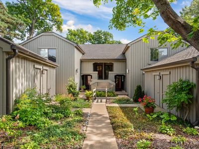 209 Shoreline Rd APT B