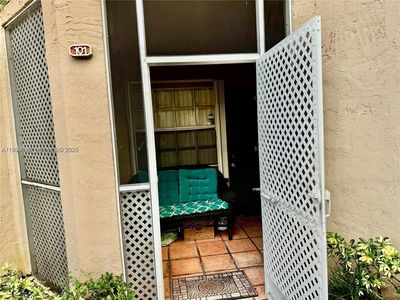 8664 SW 3rd St APT 101