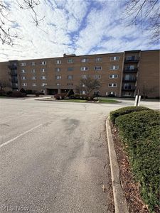 20333 Detroit Rd APT 513