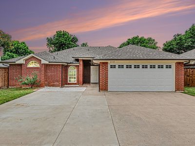 8432 Ruthette Dr