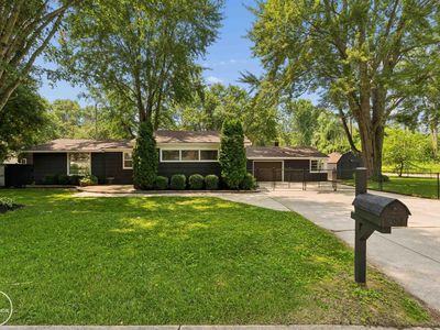 367 Sherwood Ln