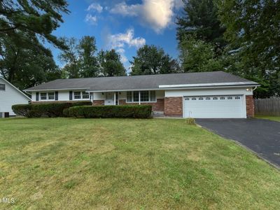 12 Arnold Drive