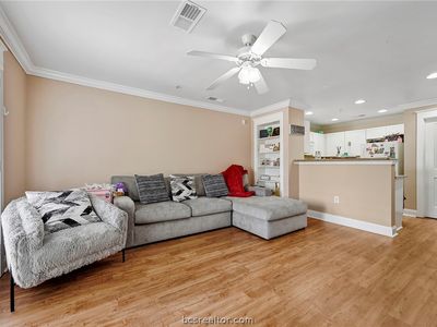 1725 Harvey Mitchell Unit 1923