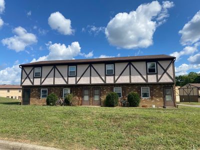 2712 Brianlane Blvd