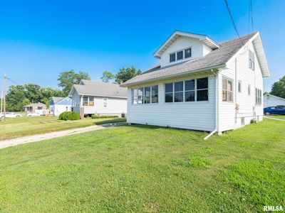 202 Woodlawn Blvd