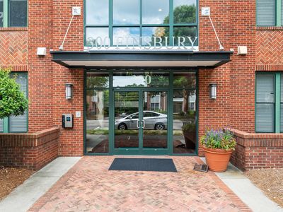 300 Finsbury St APT 108