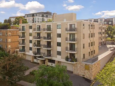 2928 Dean Pkwy APT 5L