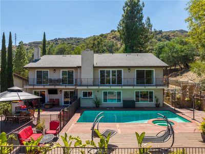 3524 Country Club Dr