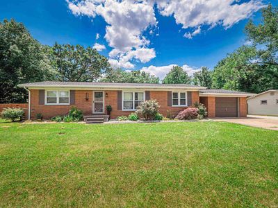 2606 Lexington Rd