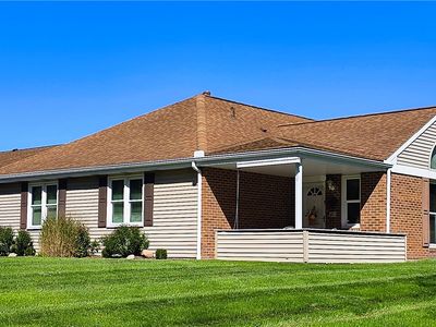 403 Surrey Ln