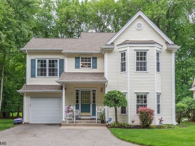 11 Burnham Dr
