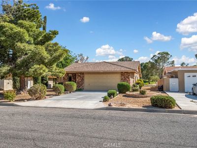 Property at 14805 Greenbriar Dr, Helendale, CA