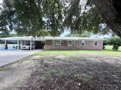 22612 Highway 613