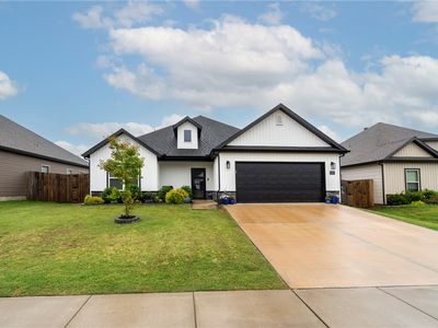 1041 Sunshine Ct