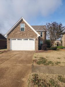 1231 Cross Creek Dr E