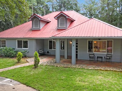 110 Twin Branch Walk