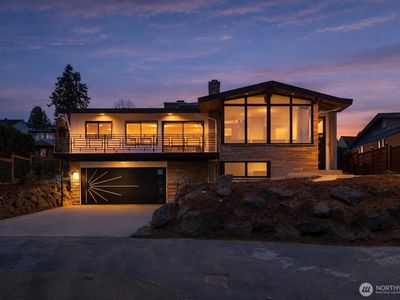 2425 NW Blue Ridge Drive
