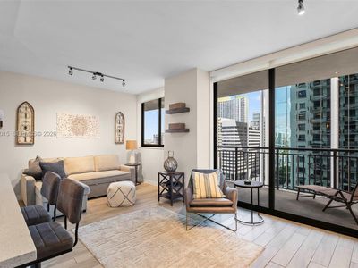 999 SW 1st Ave APT 2015