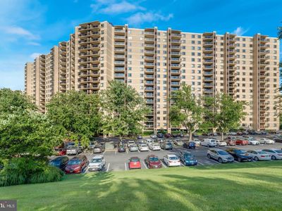 309 Yoakum Pkwy APT 1416