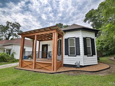 Property at 132 E High St, Edwardsville, IL