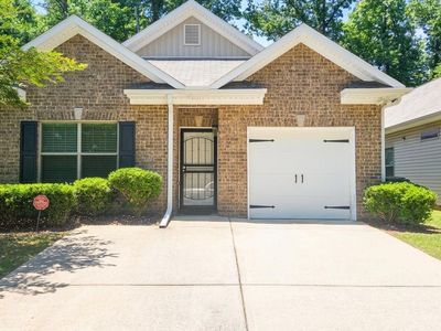 2136 Greendale