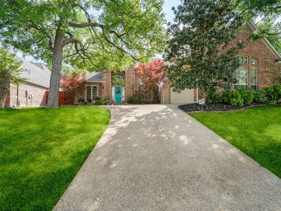 8145 Rosemont Dr