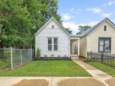 1308 E Walnut St