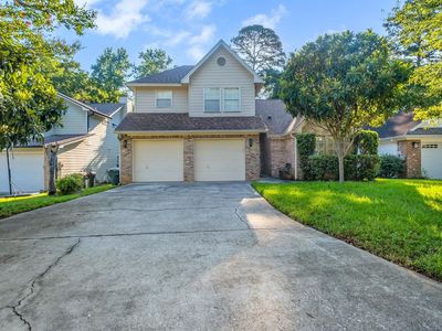 5385 Paddington Dr