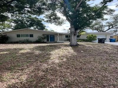 1943 Barbara Ave