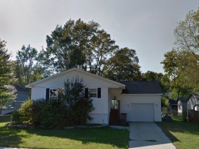 805 N Walnut St