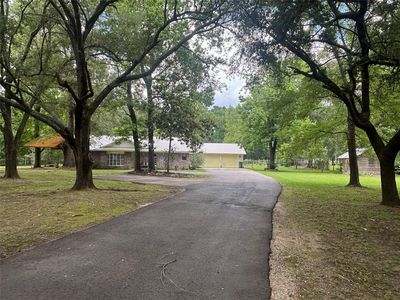 2 Magnolia Ln