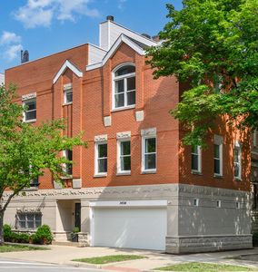 1434 W Belden Ave