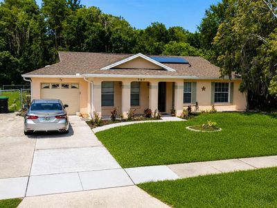 707 IOWA WOODS CIRCLE E