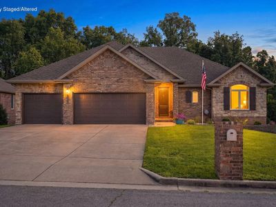 5748 S Winsor Drive