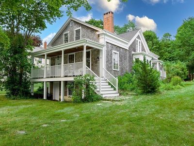 28 Main St