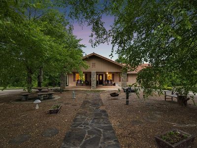 20 Riverbend Ln