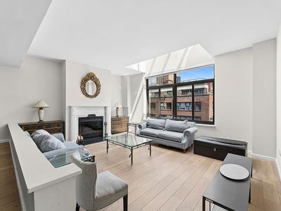 525 E 80th St APT 12A