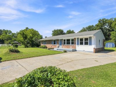 203 Rebecca Ln
