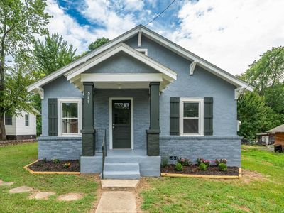 311 Henderson St