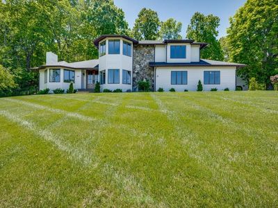 390 Winterham Dr