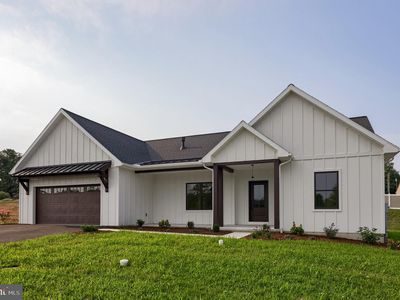 106 Grove Ln