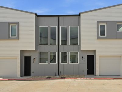 2000 Riverside Farms Rd #18101