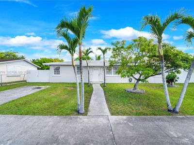Property at 1759 W Mowry Ct, Homestead, FL