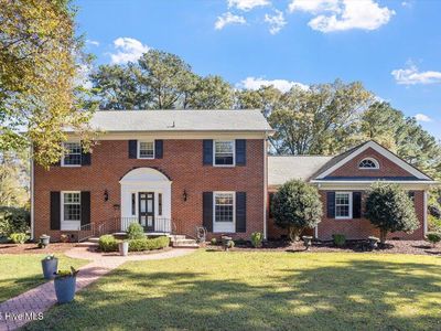 3325 North Walnut Street