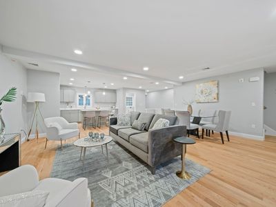 10 Simmonds Blvd #10