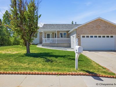 327 Cody St