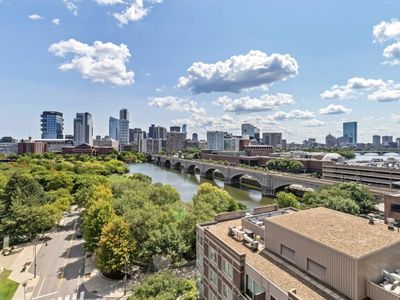 8 Museum Way APT 1104